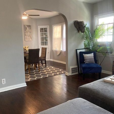 קליבלנד Cozy, Upstairs Apartment Pets Welcome With Fee Family Friendly Close To Everything מראה חיצוני תמונה